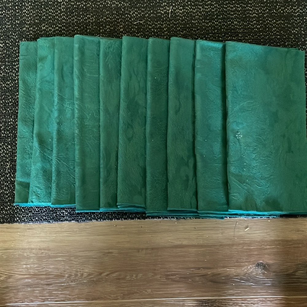 10 Elegant Green Cloth Napkins